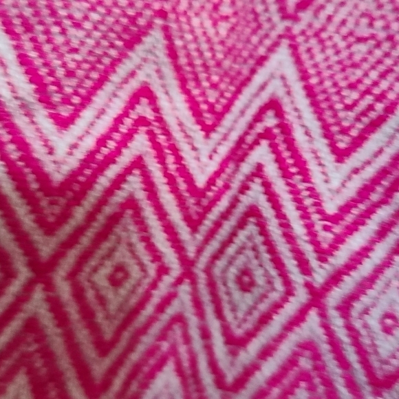 Unbranded wrap/scarf fringed chevron 24x68 inches - Picture 4 of 4